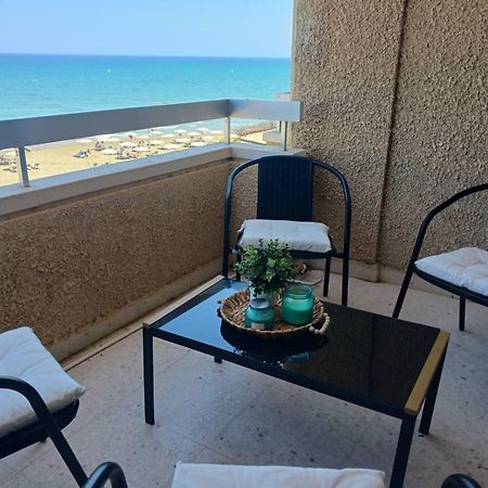 לרנקה Apollon Sea View Beachfront Ap 302 מראה חיצוני תמונה
